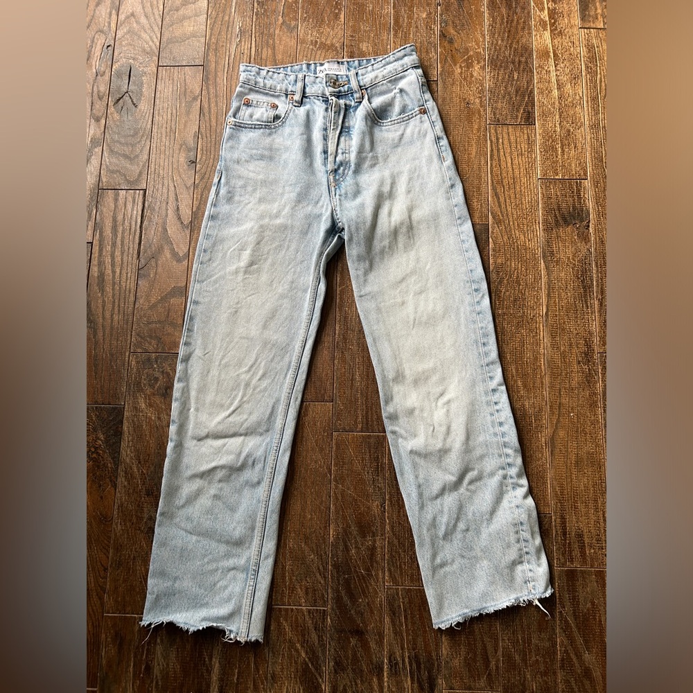 EUC Women’s Zara Jeans Sz 0